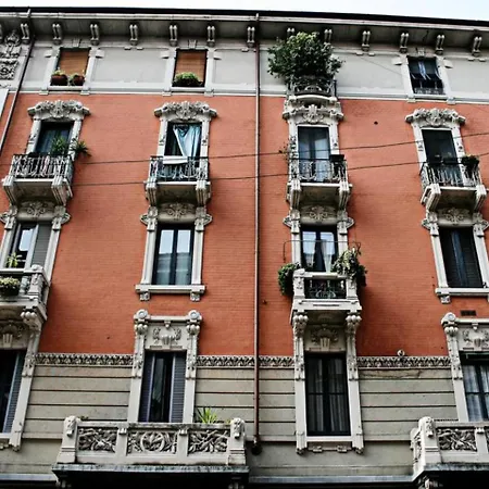 A Quiet And Loving Gem In The Center Of * Milan