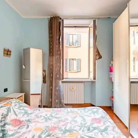 A Quiet And Loving Gem In The Center Of Apartment